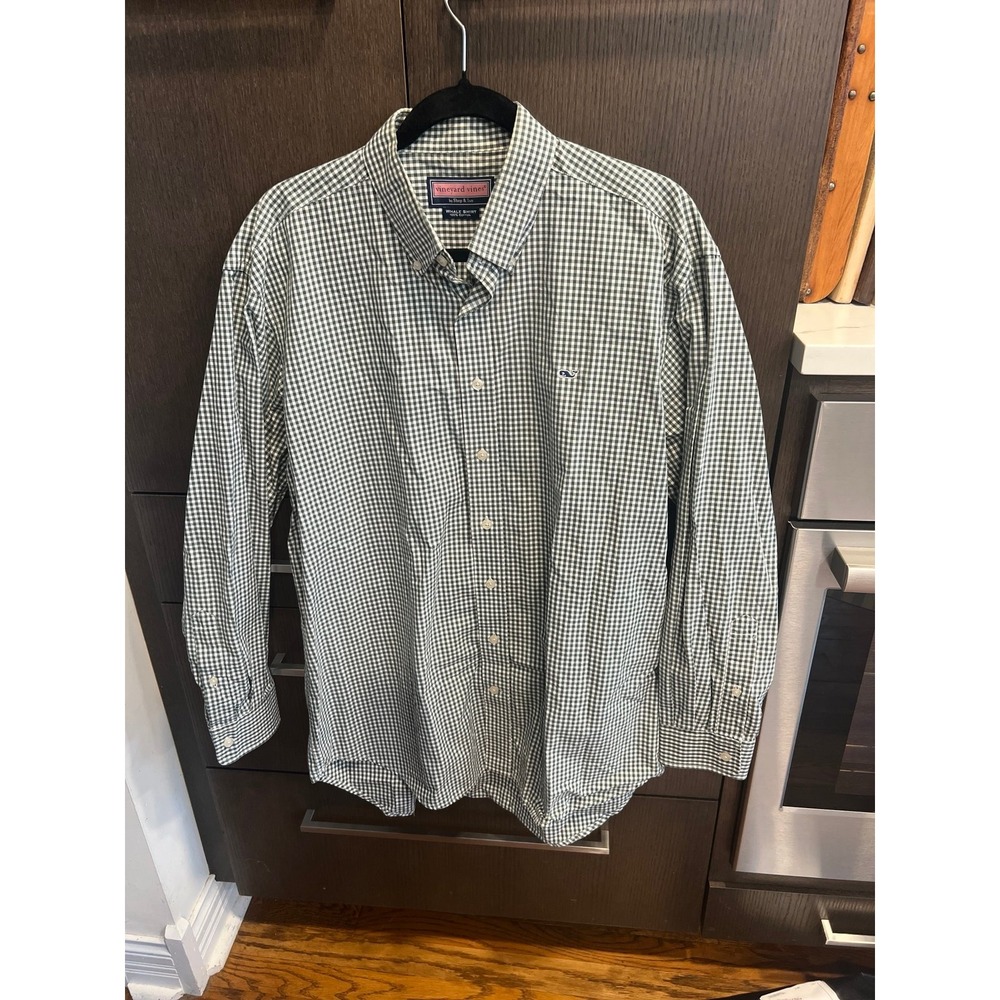 Vineyard Vines button-down shirt with a green and white gingham men's Large nwot
